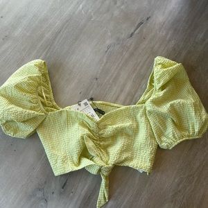 ZARA GINGHAM PUFF SLEEVE CROP